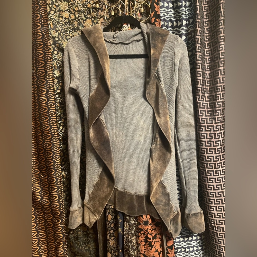 Size S/M Loverly Goods Cardigan